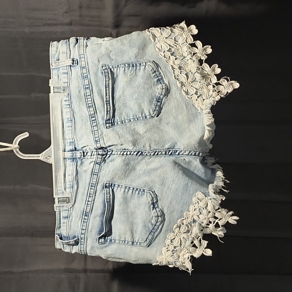 3/$25 ANGEL KISS Denim Jean Mid Rise Shorts Juniors size 15 - Picture 5 of 8